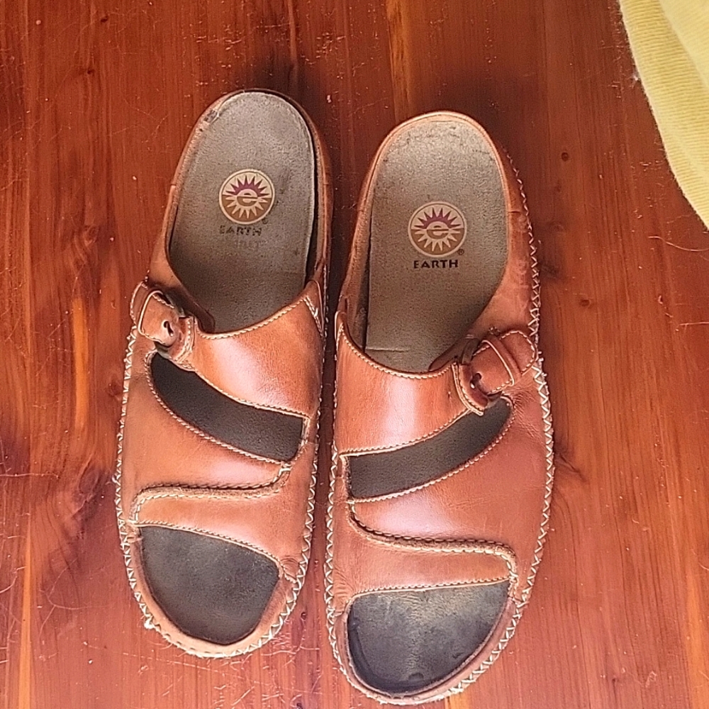 Earth Spirit Sandals size 8.5